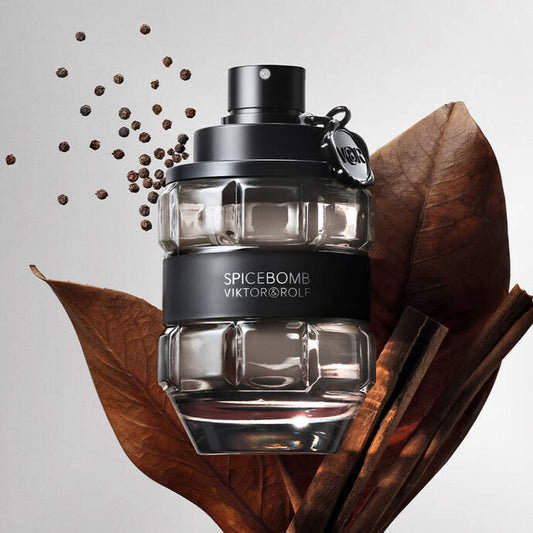 Viktor&Rolf - Spicebomb Eau de Toilette - Woody & Spicy - Cologne for Men - With Notes of Citrus & Tobacco